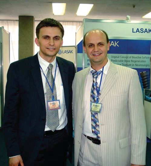 Ліворуч — із Сімонасом Грибаускасом під час міжнар