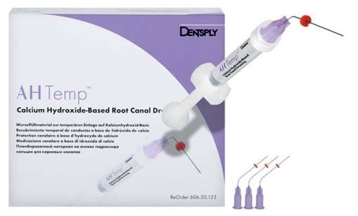 Паста гідроксиду кальцію (AH Temp, Dentsply) для тимчасового пломбування.