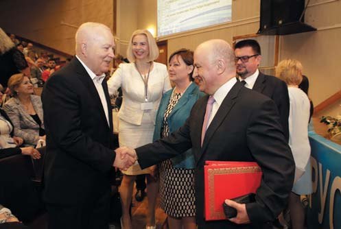 Людмила Каськова, Петро Леус, Олександр Мітронін на Республіканській науково-практичній конференції