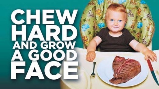 «Face a good and grow hard chew»: тверда їжа стимулює правильне жування з раннього віку.