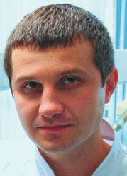 Роман Попов