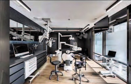 Робоча зона і лікувальний кабінет — SERGATIY DENTAL CLINIC, Київ