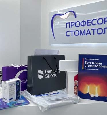 Етапи конкурсної роботи; члени журі, організатори, учасники і спонсори