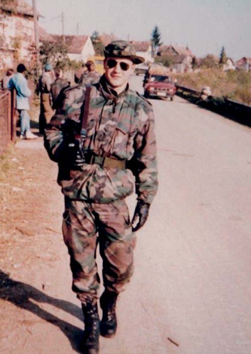 Хрвоє Старчевич на лінії фронту в 1991 році, коли Хорватія відстоювала свою незалежність.